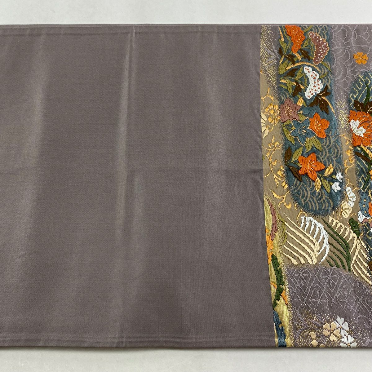 【美品】 袋帶 秀品級 ヱ霞 草花紋紋 唐織 金金箔 灰紫 六通 純蠶絲