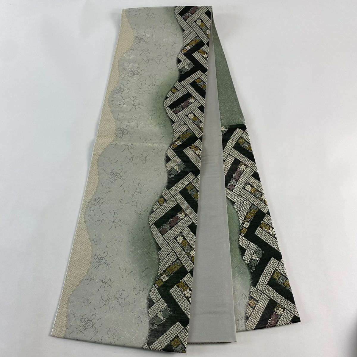【美品】 袋帶 秀品級 花唐草紋 幾何圖案 金銀線 金金箔 銀 六通 純蠶絲