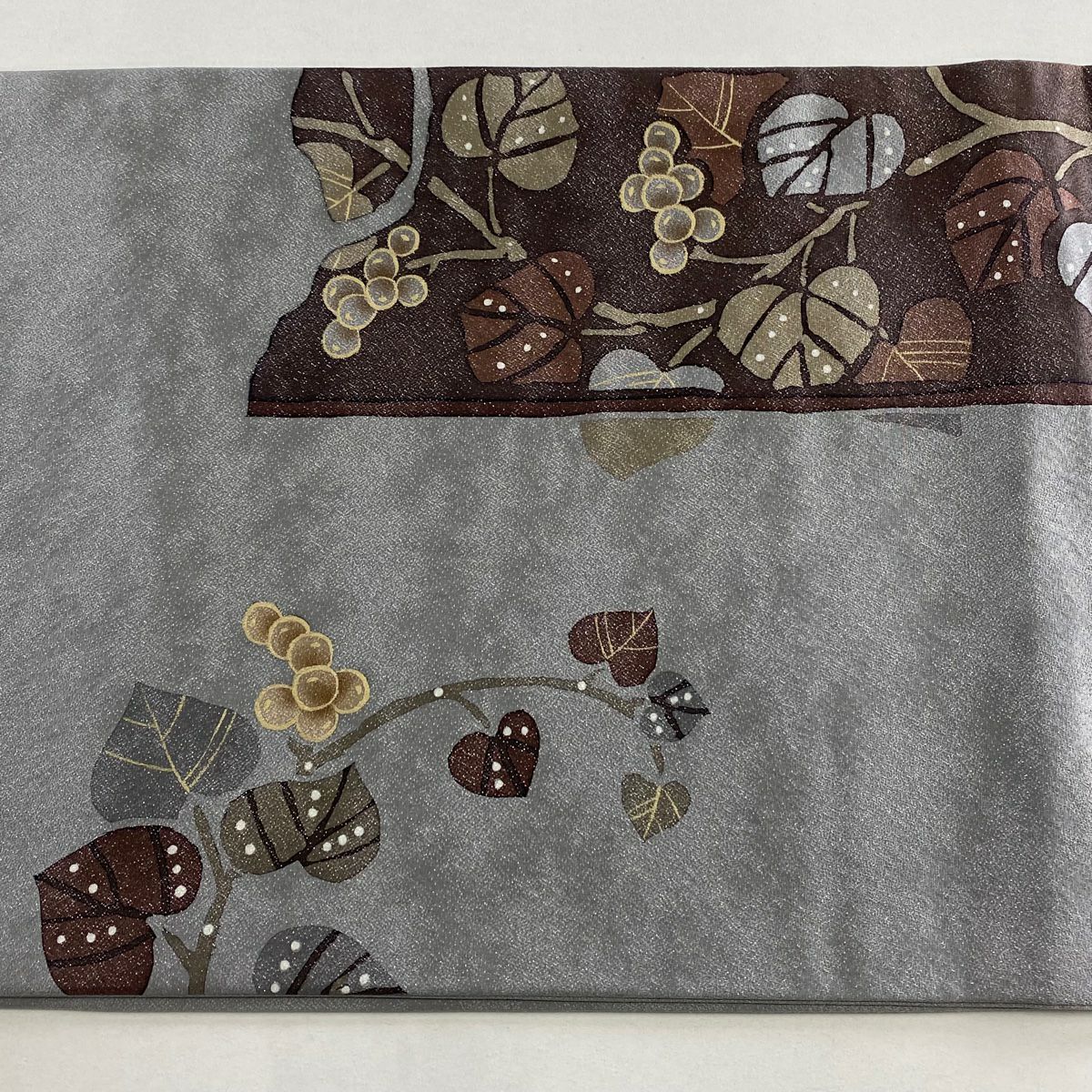 【美品】 袋帶 秀品級 葉 實 金銀彩 灰 深藍色 お太鼓圖案 純蠶絲