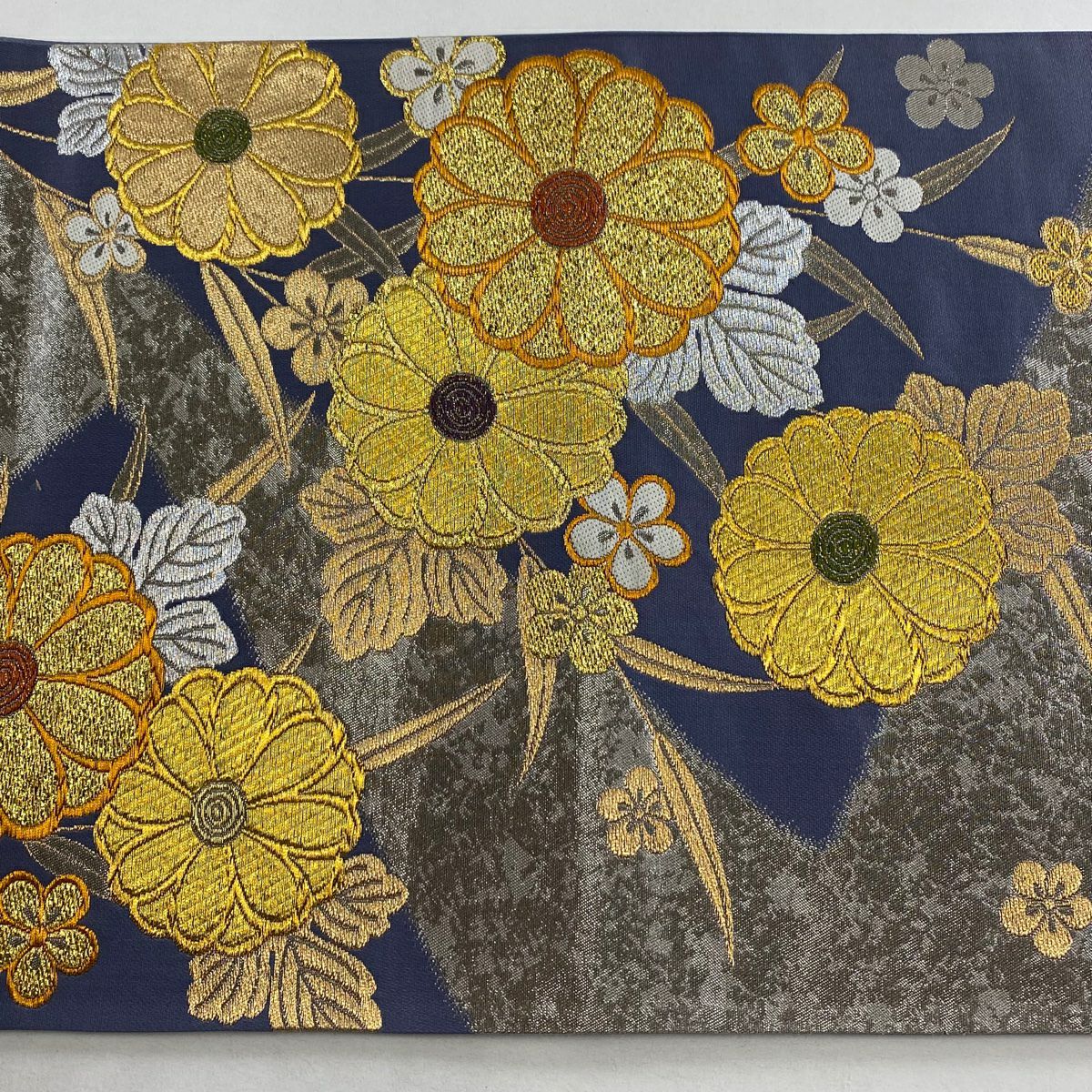 【美品】 袋帶 秀品級 草花紋紋 梅花 金銀彩 金金箔 紫 六通 純蠶絲