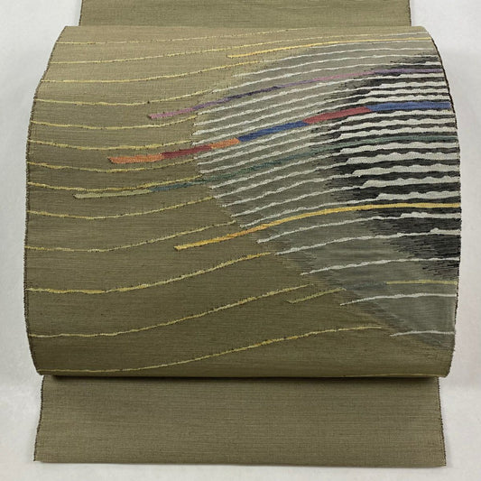 【美品】名古屋帶 秀品級 松樹葉仕立 八寸名古屋帶 紬織織地 縞 幾何學圖案 金銀彩 灰綠 純蠶絲