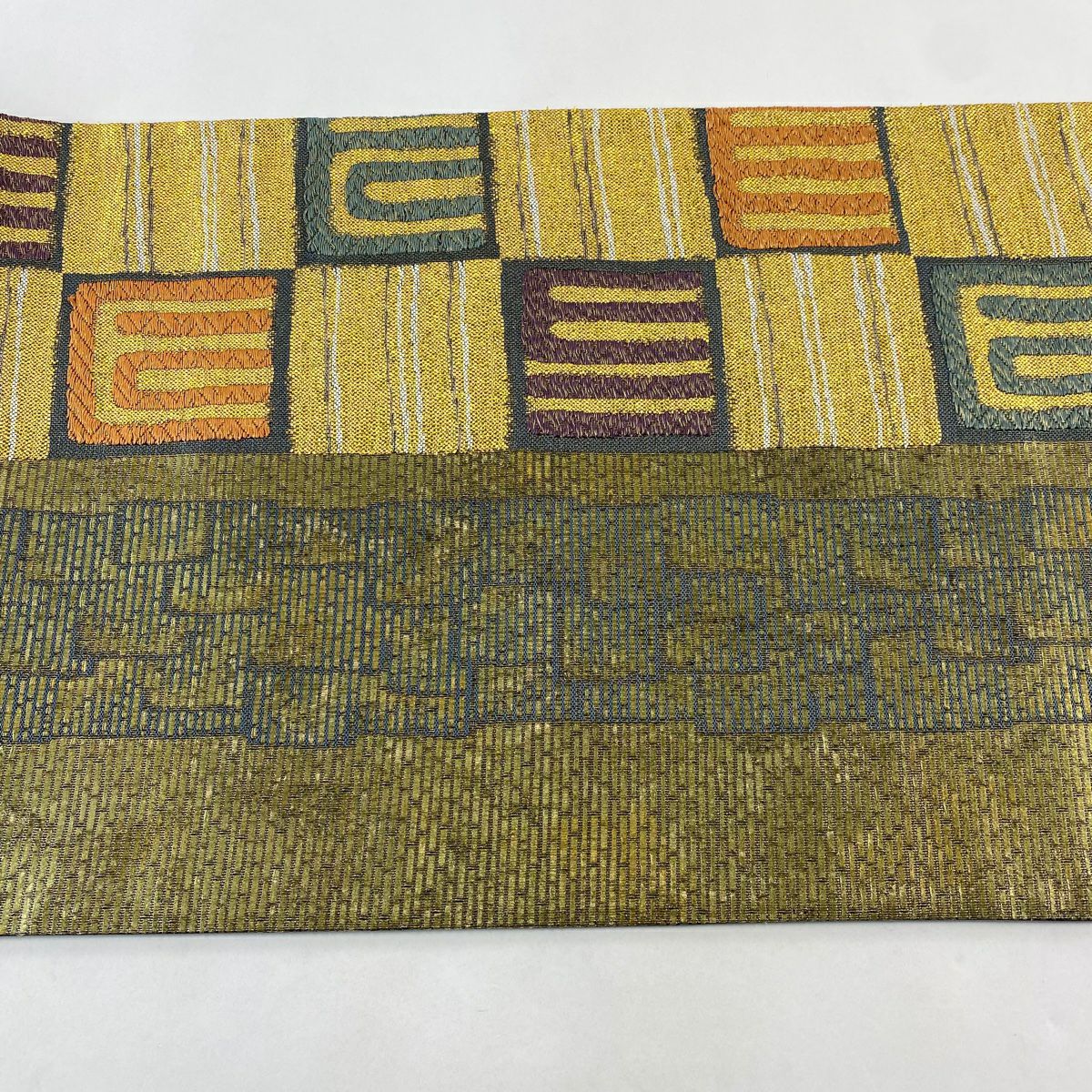 【美品】 袋帶 名品級 羅紗庵 幾何學 金金箔 金色 六通 純蠶絲