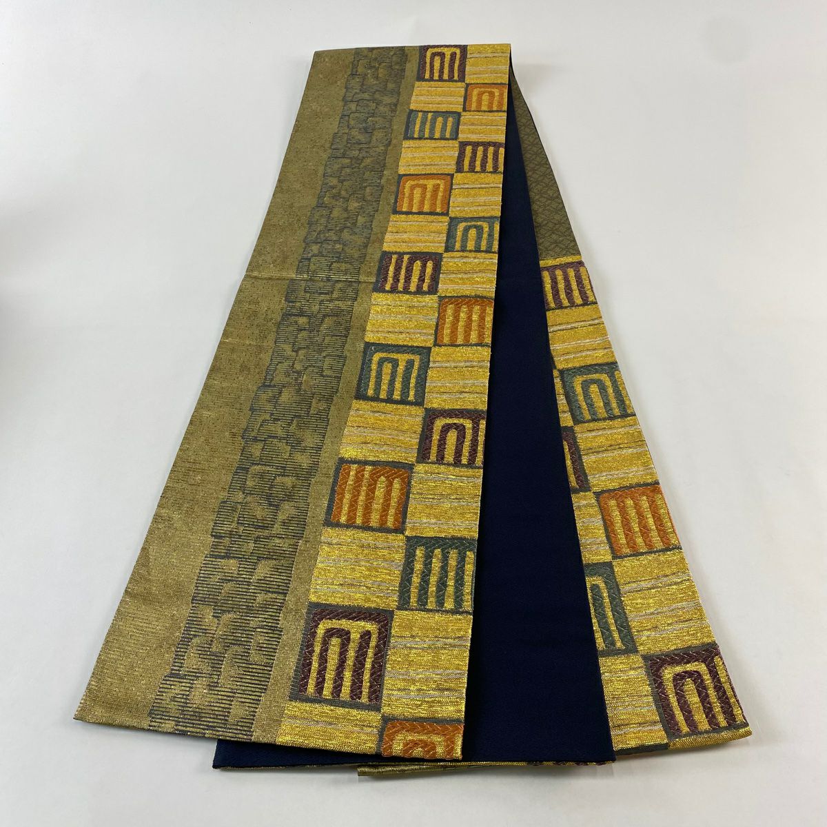 【美品】 袋帶 名品級 羅紗庵 幾何學 金金箔 金色 六通 純蠶絲