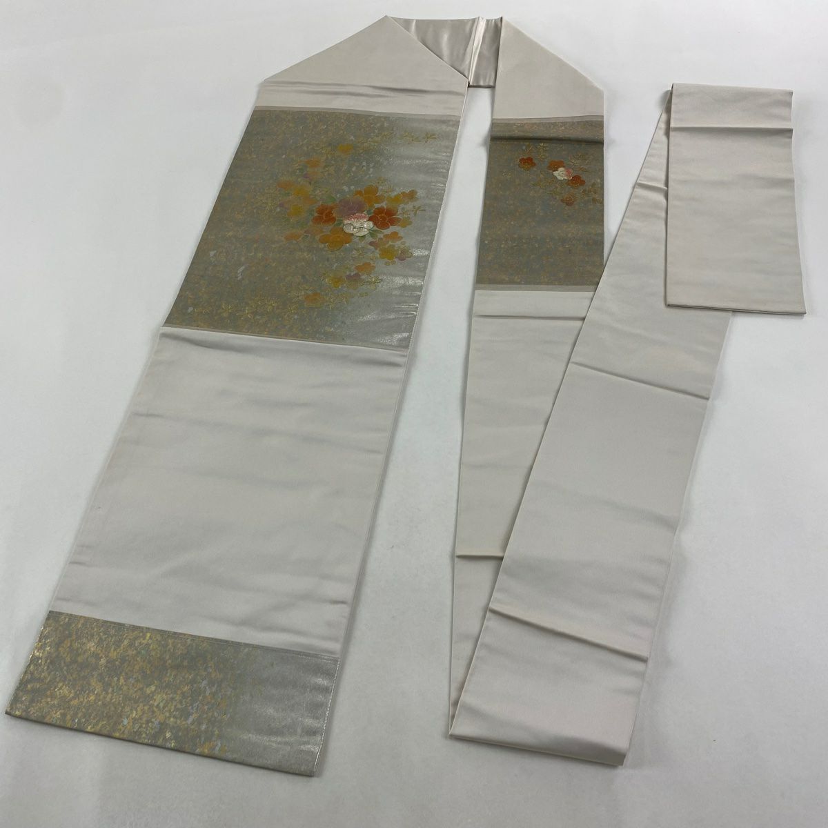 【美品】名古屋帶 秀品級 草花紋紋 螺鈿 金銀彩 銀 純蠶絲