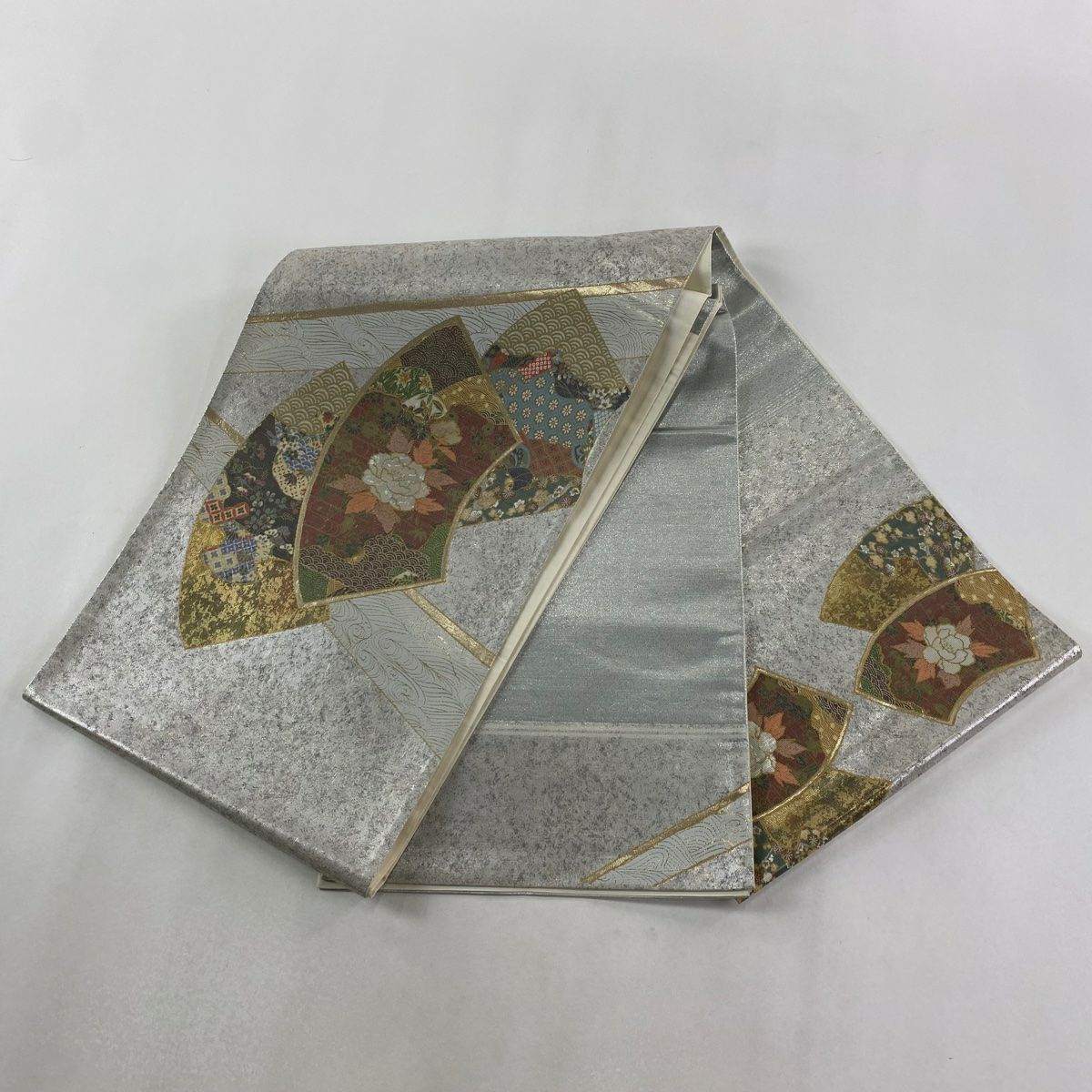 【美品】 袋帶 秀品級 扇子面 草花紋紋 螺鈿 金銀彩 太鼓圖案 純蠶絲
