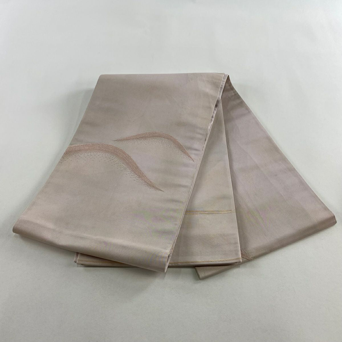 袋帶 秀品級 關西仕立 山並 霞 刺繡 金金箔 淺粉紅 お太鼓圖案 純蠶絲