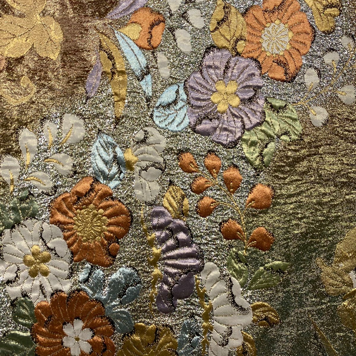 【美品】 袋帶 秀品級 草花紋紋 蝶 金絲 金金箔 金色 六通 純蠶絲