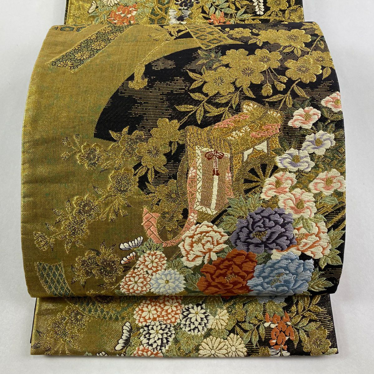 【美品】 袋帶 秀品級 大和 御所車 牡丹 金絲 金金箔 金色 六通 純蠶絲