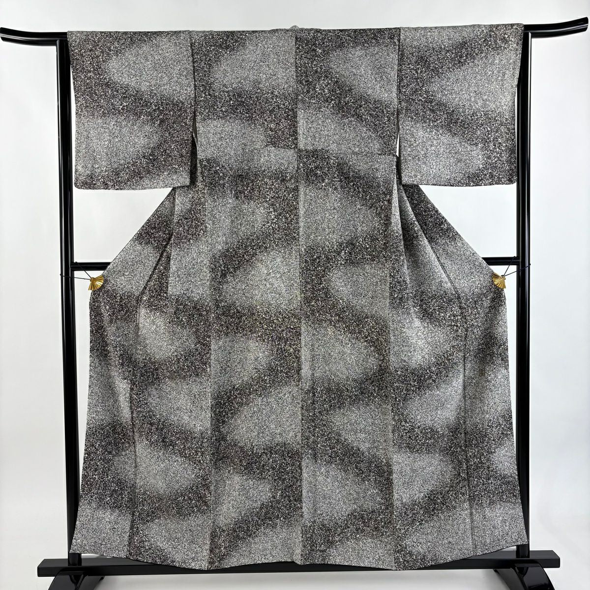【美品】 小紋 身長157.5cm 袖長63cm S 雙層 落款あり 幾何學圖案 黑 純蠶絲 秀品級