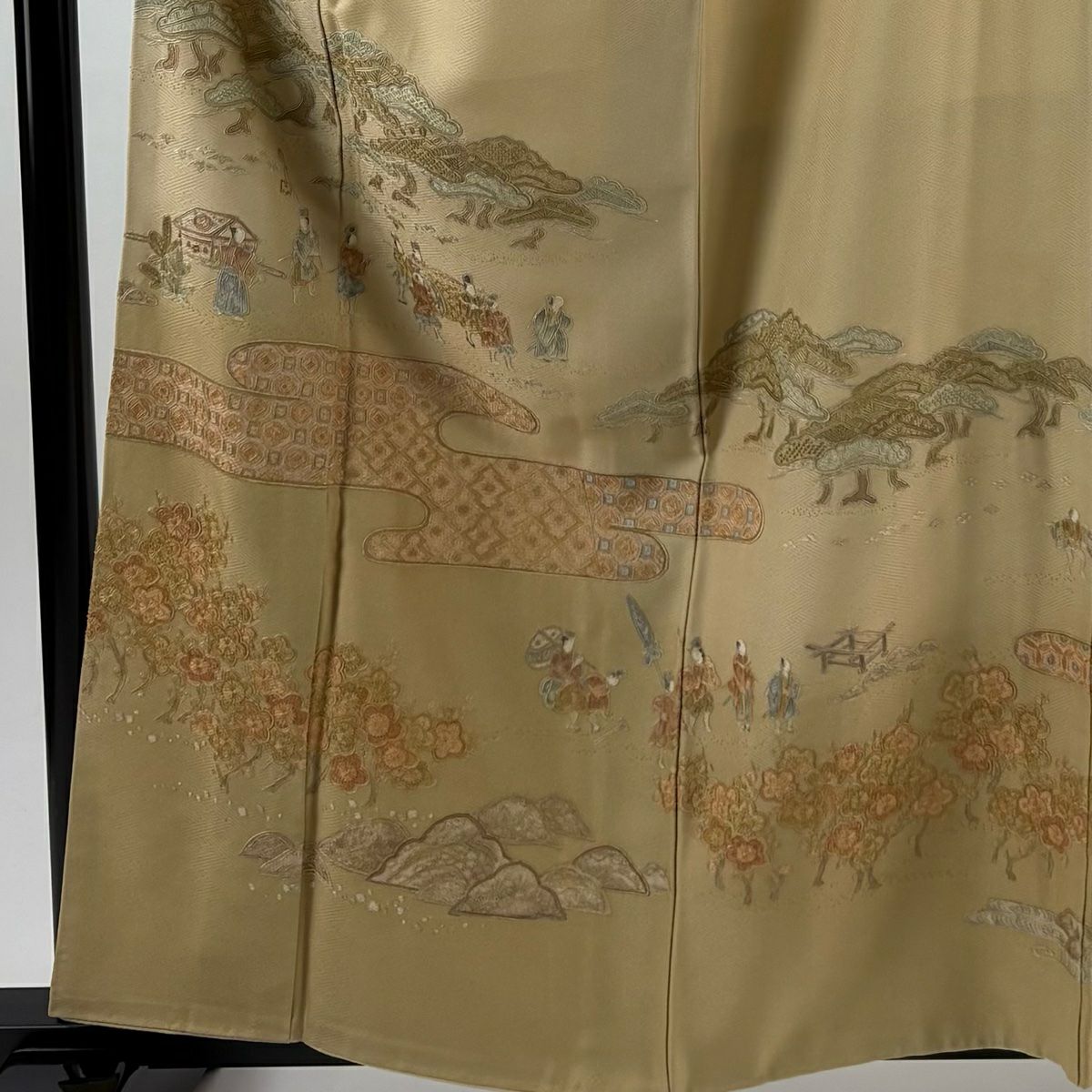 留袖禮服禮服 身長161cm 袖長62cm S 雙層 人物 松樹梅花 刺繡 漸層 米色 純蠶絲 優品級 一個紋