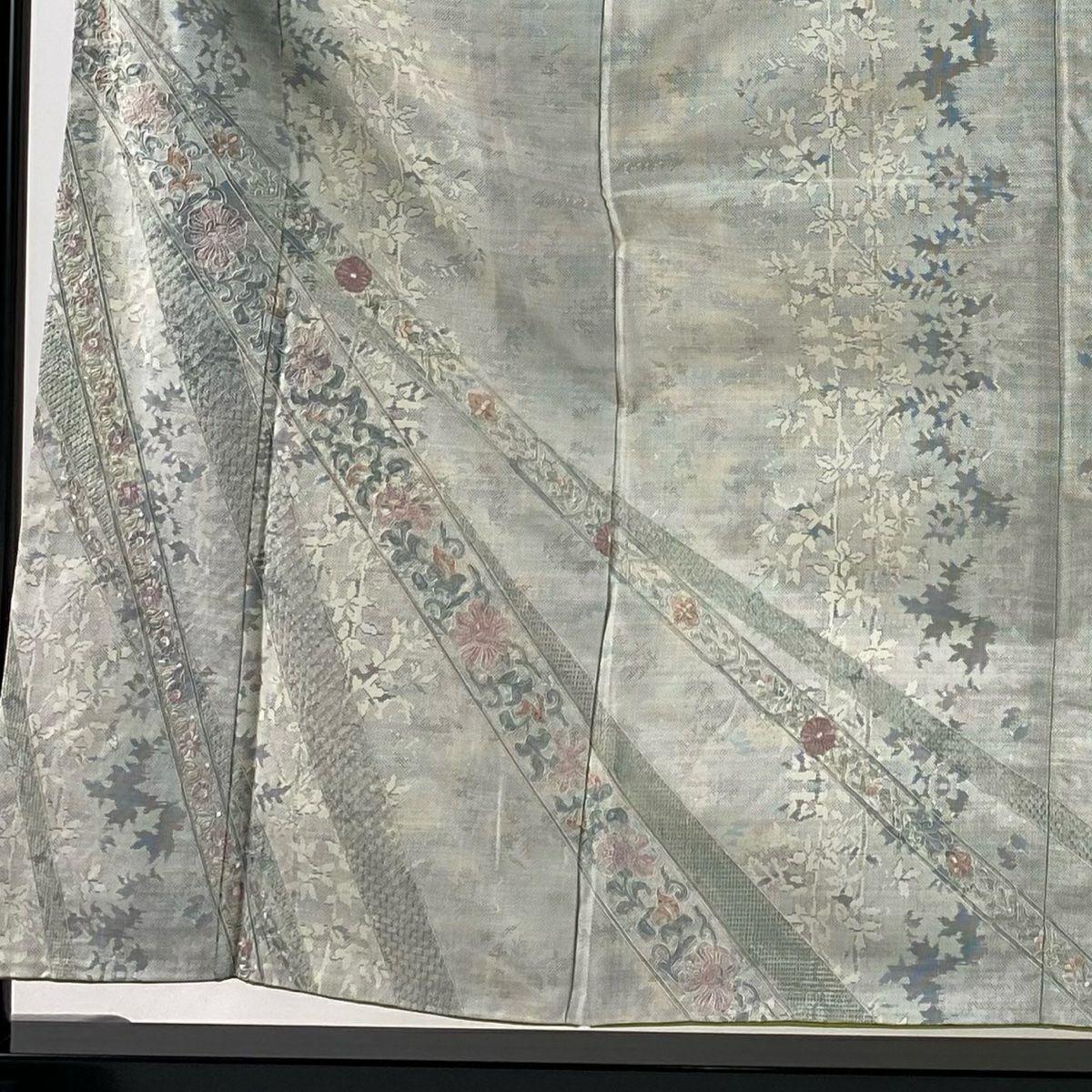付下 身長156cm 袖長62cm S 雙層 紬織織 熨斗紋 葉柄 刺繡 淺綠 純蠶絲 名品級