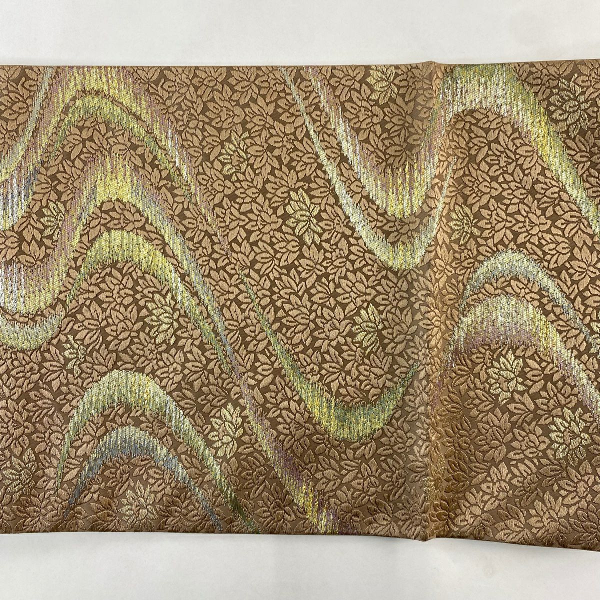 【美品】 袋帶 秀品級 流水 草花紋 金銀彩 刺繡 茶 六通 純蠶絲