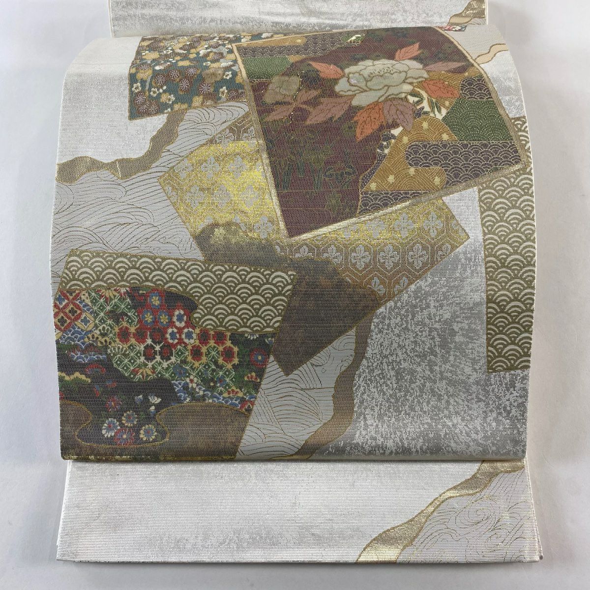 【美品】 袋帶 秀品級 草花紋 色紙 螺鈿金金箔 金銀彩 純蠶絲