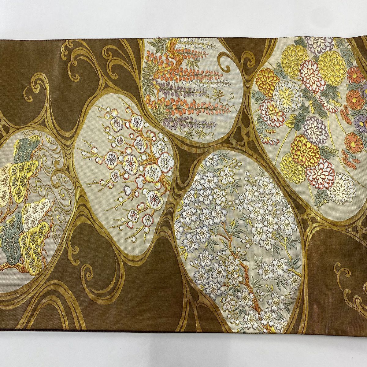 【美品】 袋帶 秀品級 關西仕立 草花紋紋 流水刺繡 金金箔 金茶 六通 純蠶絲