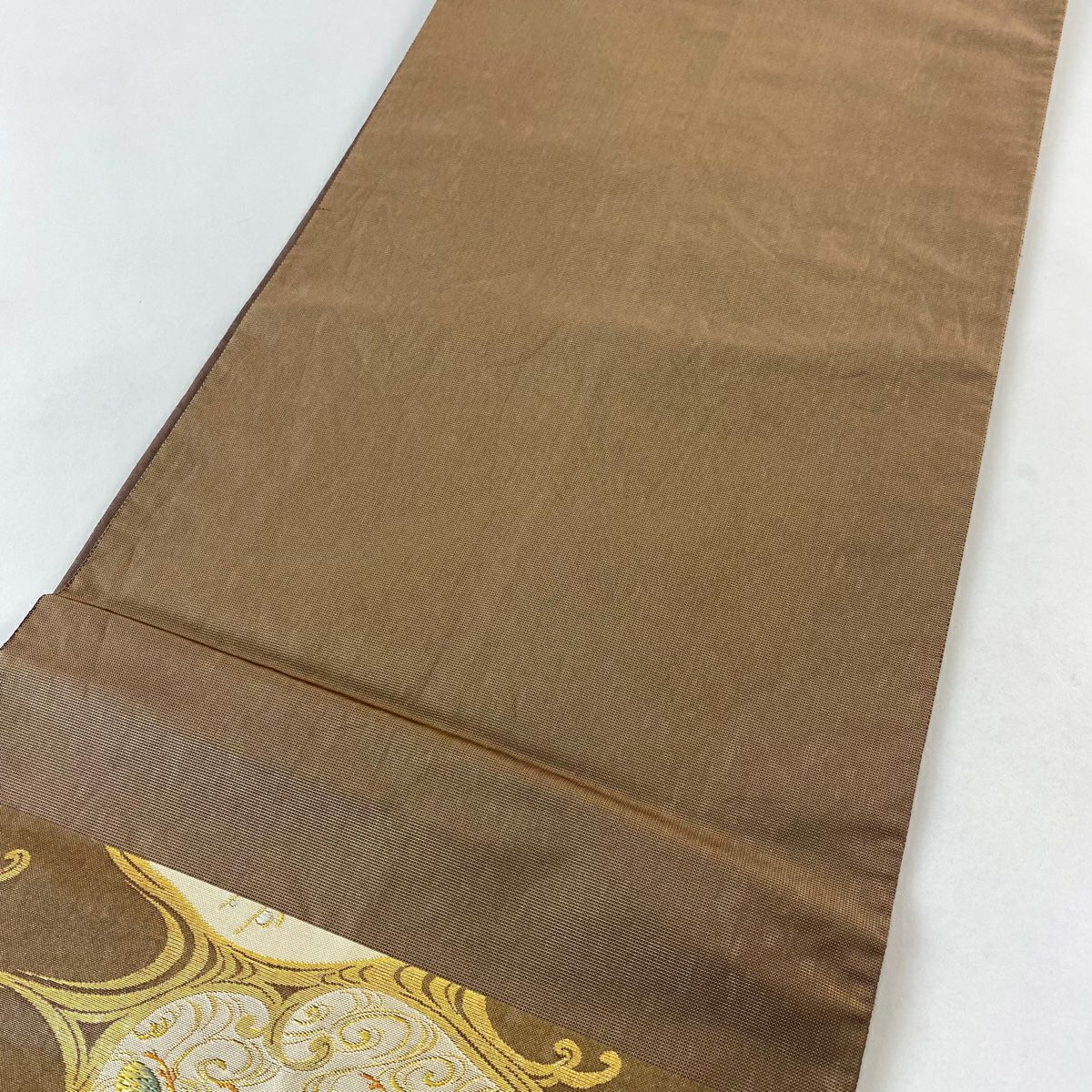 【美品】 袋帶 秀品級 關西仕立 草花紋紋 流水刺繡 金金箔 金茶 六通 純蠶絲