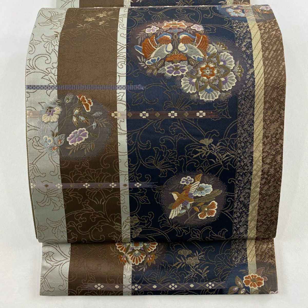 【美品】 袋帶 秀品級 向鳥 草花紋 金糸 金金箔 茶 六通 純蠶絲