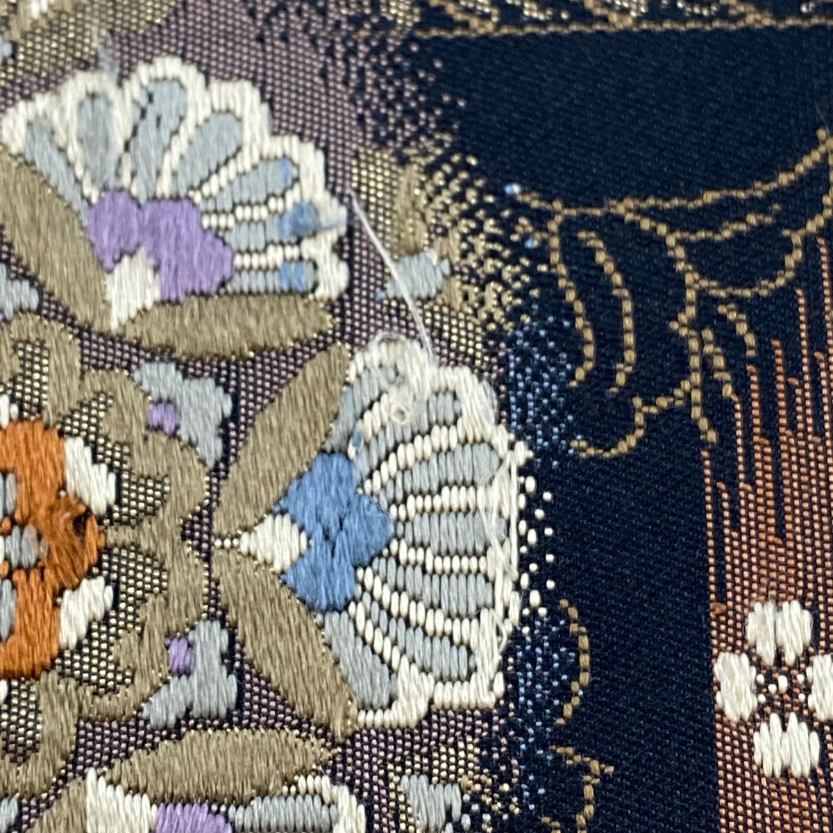 【美品】 袋帶 秀品級 向鳥 草花紋 金糸 金金箔 茶 六通 純蠶絲