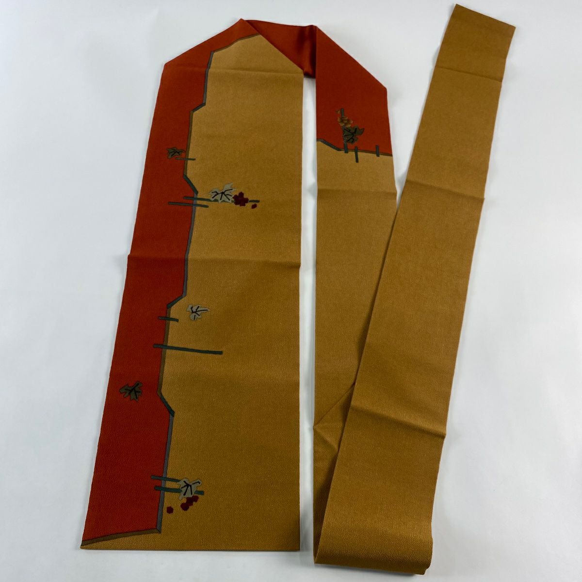 【美品】名古屋帶 秀品級 葡萄葉紋 縮緬染分 紅茶 純蠶絲