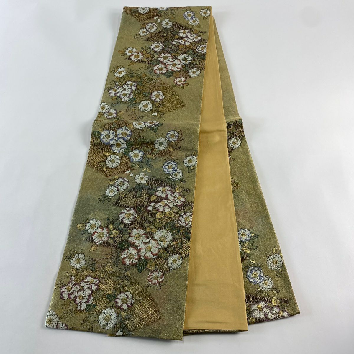 【美品】 袋帶 秀品級 大和 扇子面 草花紋刺繡 金金箔 金色 六通 純蠶絲
