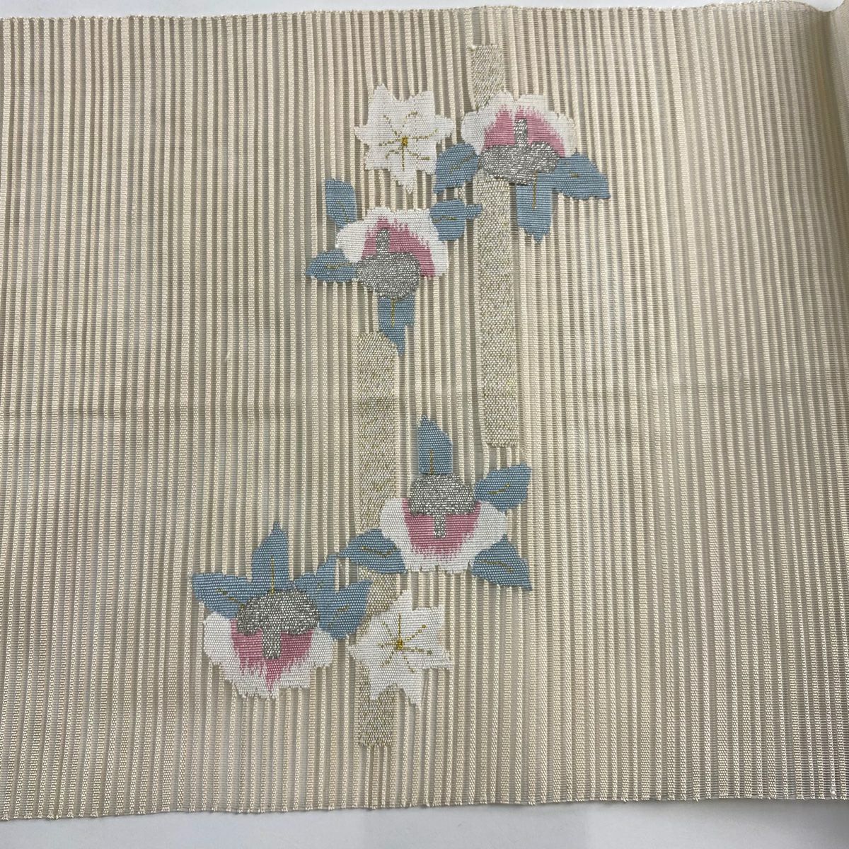 名古屋帶 優品級 夏帶 絽 八寸名古屋帶 松樹葉仕立 草花紋紋 霞 金金箔 米色 純蠶絲