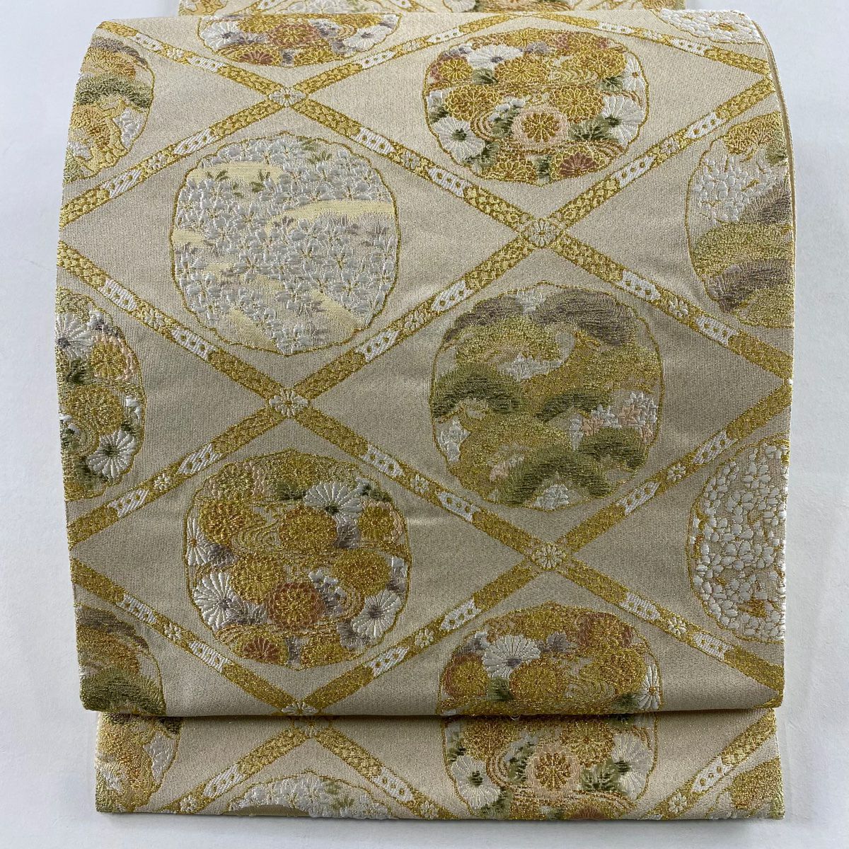 【美品】 袋帶 名品級 菱雪輪小花紋 金絲 金金箔 米色 六通 純蠶絲