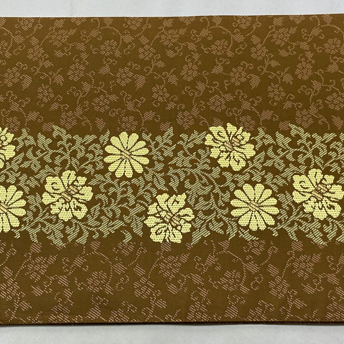 【美品】 袋帶 逸品級 じゅらく 落款あり 黃皇絲 草花紋刺繡 金絲 茶 六通 純蠶絲
