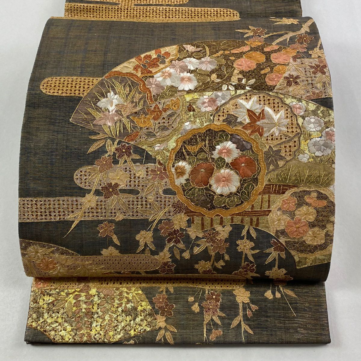 袋帶 逸品級 扇子面 雪輪 刺繡 金銀彩 金茶 大鼓圖案 純蠶絲