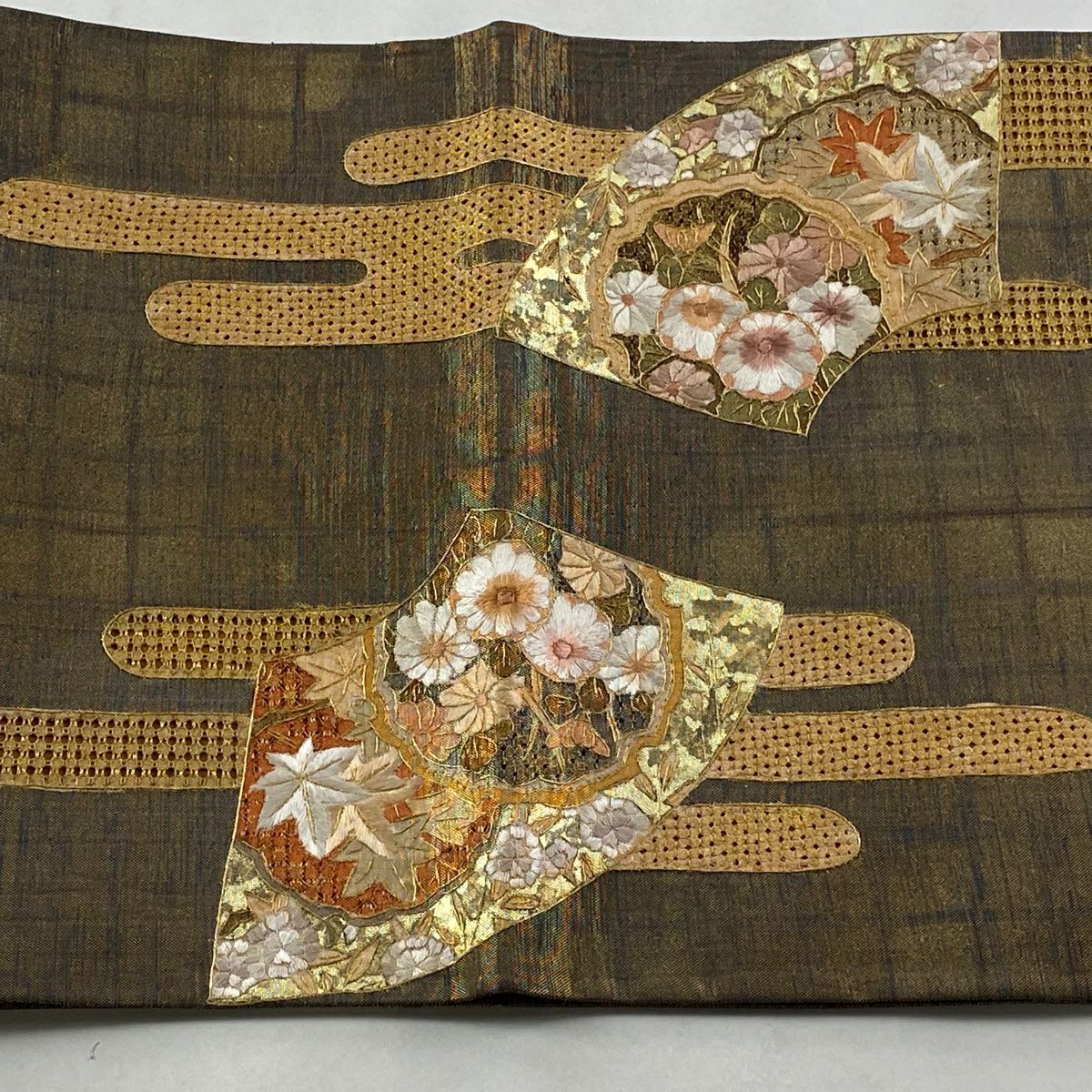 袋帶 逸品級 扇子面 雪輪 刺繡 金銀彩 金茶 大鼓圖案 純蠶絲