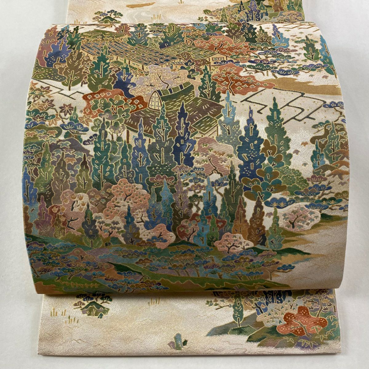 【美品】 袋帶 逸品級 建築 樹木 金金箔 米色 六通 純蠶絲