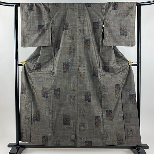 【美品】 大島紬織 身長160cm 袖長64cm M 雙層 純泥染 證書附帶 草花紋 紙色 焦茶 正蠶絲 名品級