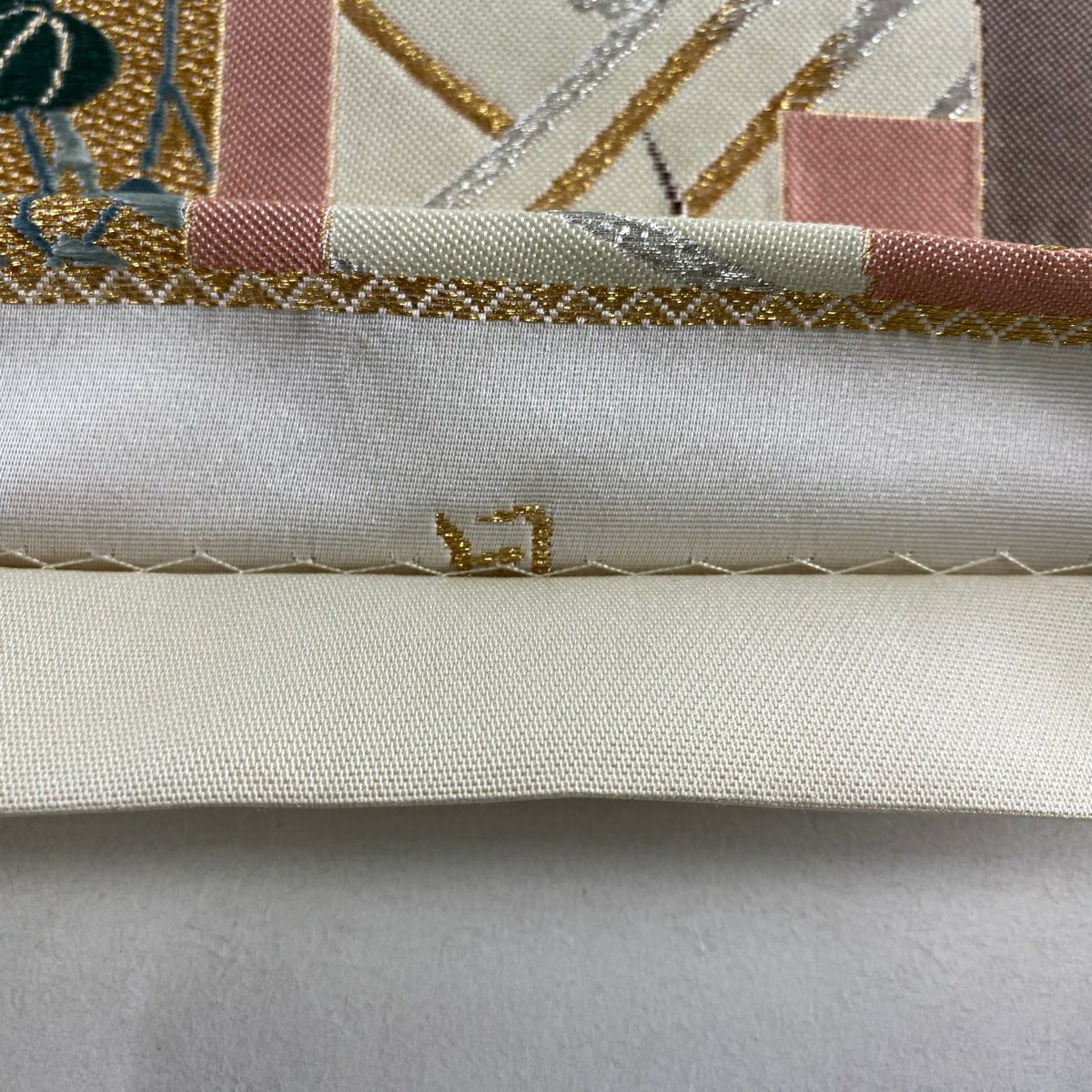 【美品】 袋帶 秀品級 花鳥四季短冊文 草花紋 金銀彩 唐織 奶油色 六通 純蠶絲