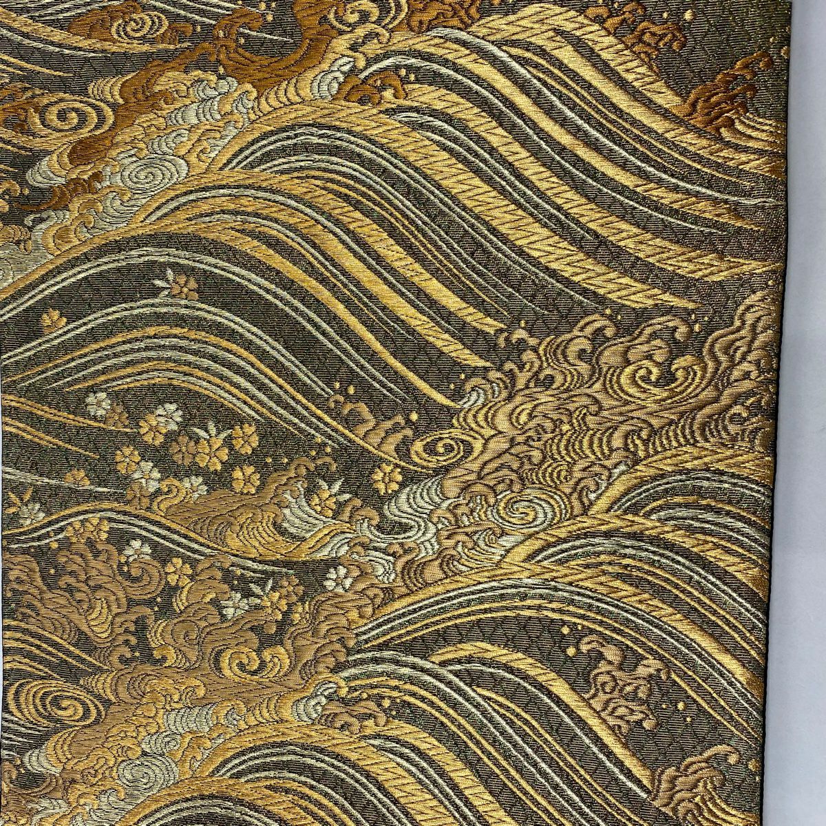 【美品】 袋帶 秀品級 波頭 草花紋 金糸 金茶 六通 純蠶絲