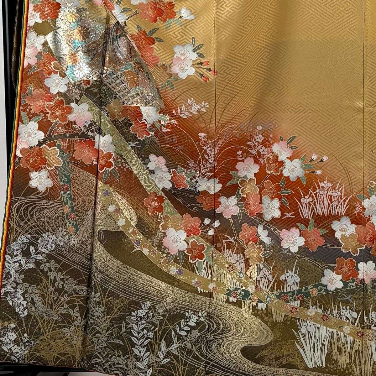 振袖禮服 身長162.5cm 袖長66.5cm M 雙層 桂由美 落款あり 扇子面 姫 金銀彩 漸層 薄茶 純蠶絲 名品級