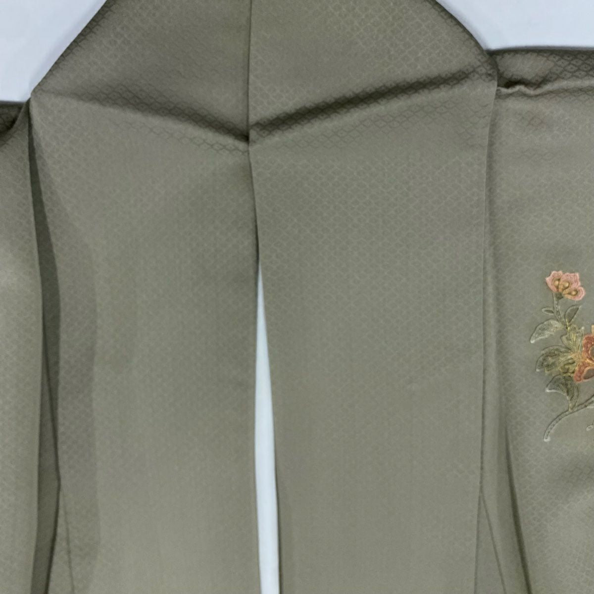 付下 身長152.5cm 袖長64cm M 雙層 花唐草紋 龜甲 刺繡 金彩裝飾 灰綠 純蠶絲 秀品級