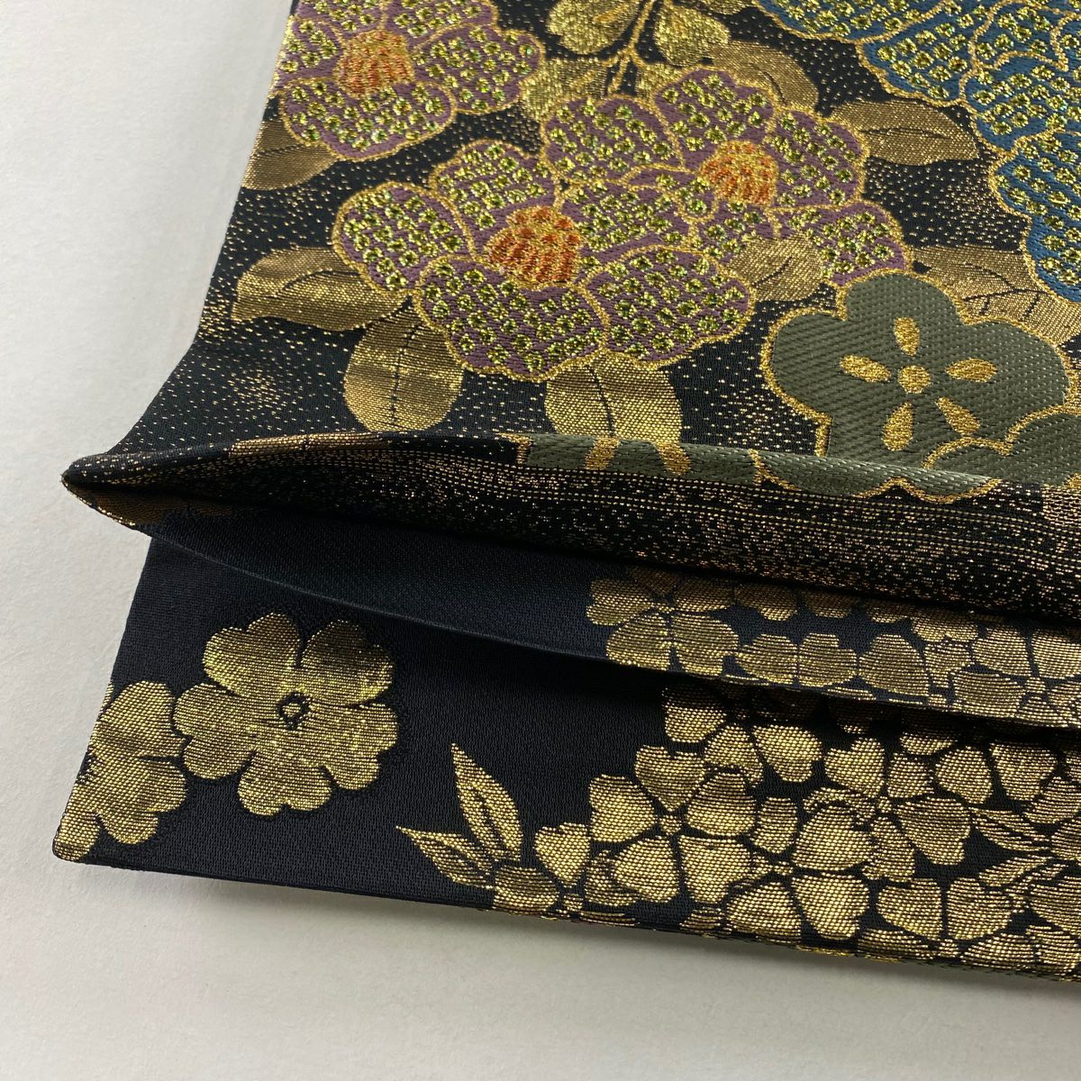 【美品】 袋帶 秀品級 牡丹 菊花 金糸 金金箔 黑 六通 純蠶絲