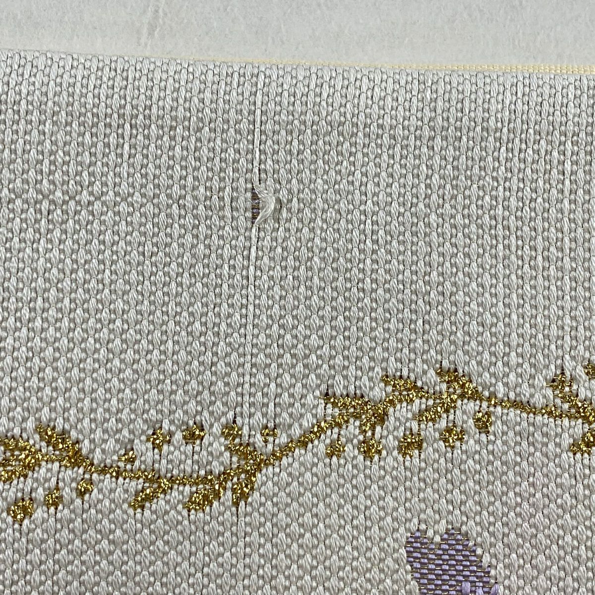 【美品】 袋帶 秀品級 枝花 金金箔 白 六通 純蠶絲