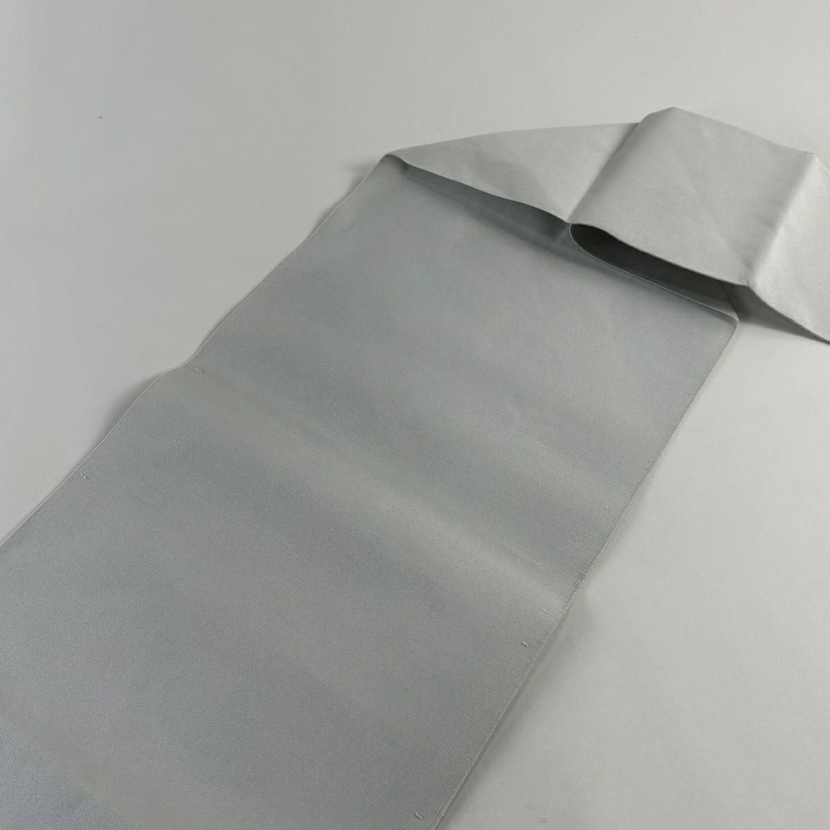 【美品】 名古屋帶 秀品級 松樹葉仕立 八寸名古屋帶 鴛鴦 牡丹 金糸 灰色 純蠶絲