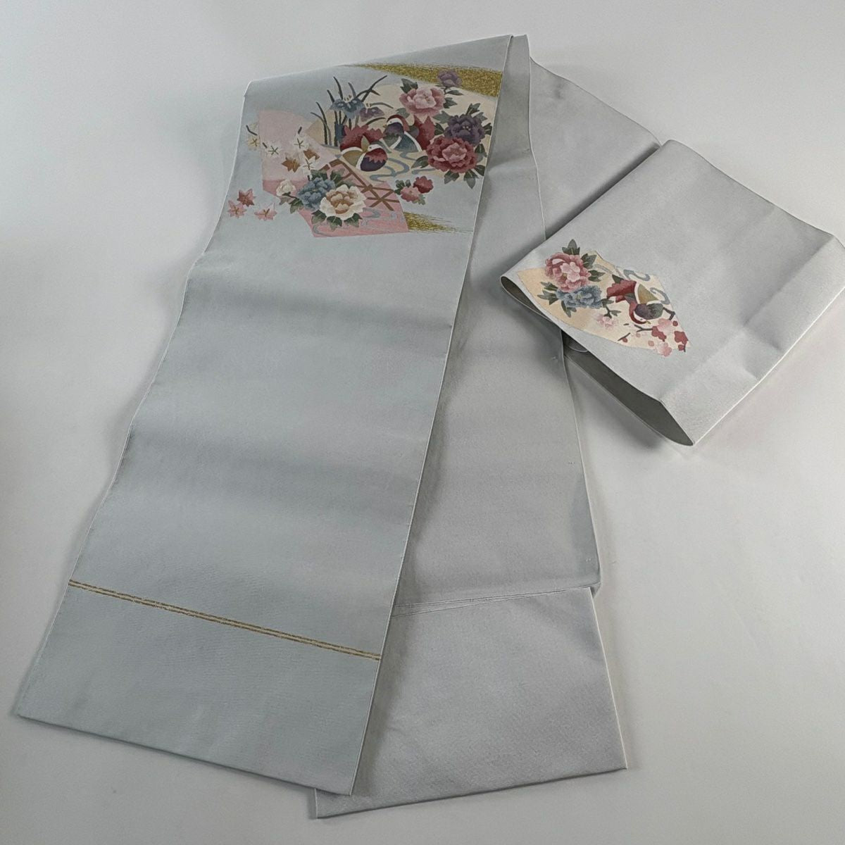 【美品】 名古屋帶 秀品級 松樹葉仕立 八寸名古屋帶 鴛鴦 牡丹 金糸 灰色 純蠶絲
