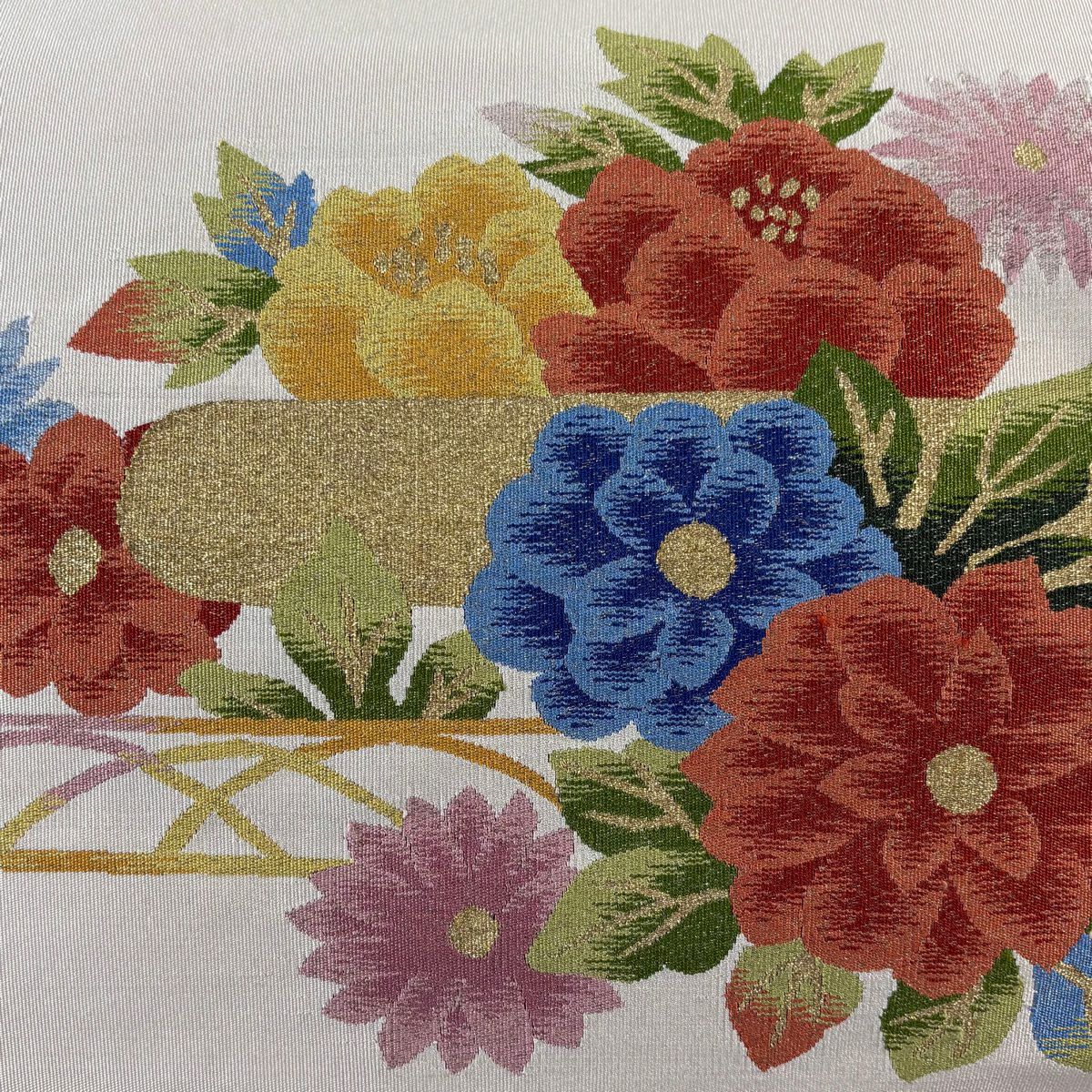 【美品】名古屋帶 秀品級 松樹葉仕立 八寸名古屋帶 草花紋紋 霞 金糸 薄橙 純蠶絲