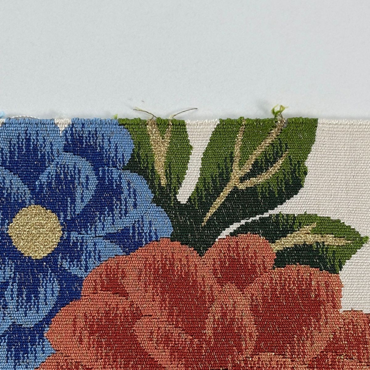 【美品】名古屋帶 秀品級 松樹葉仕立 八寸名古屋帶 草花紋紋 霞 金糸 薄橙 純蠶絲