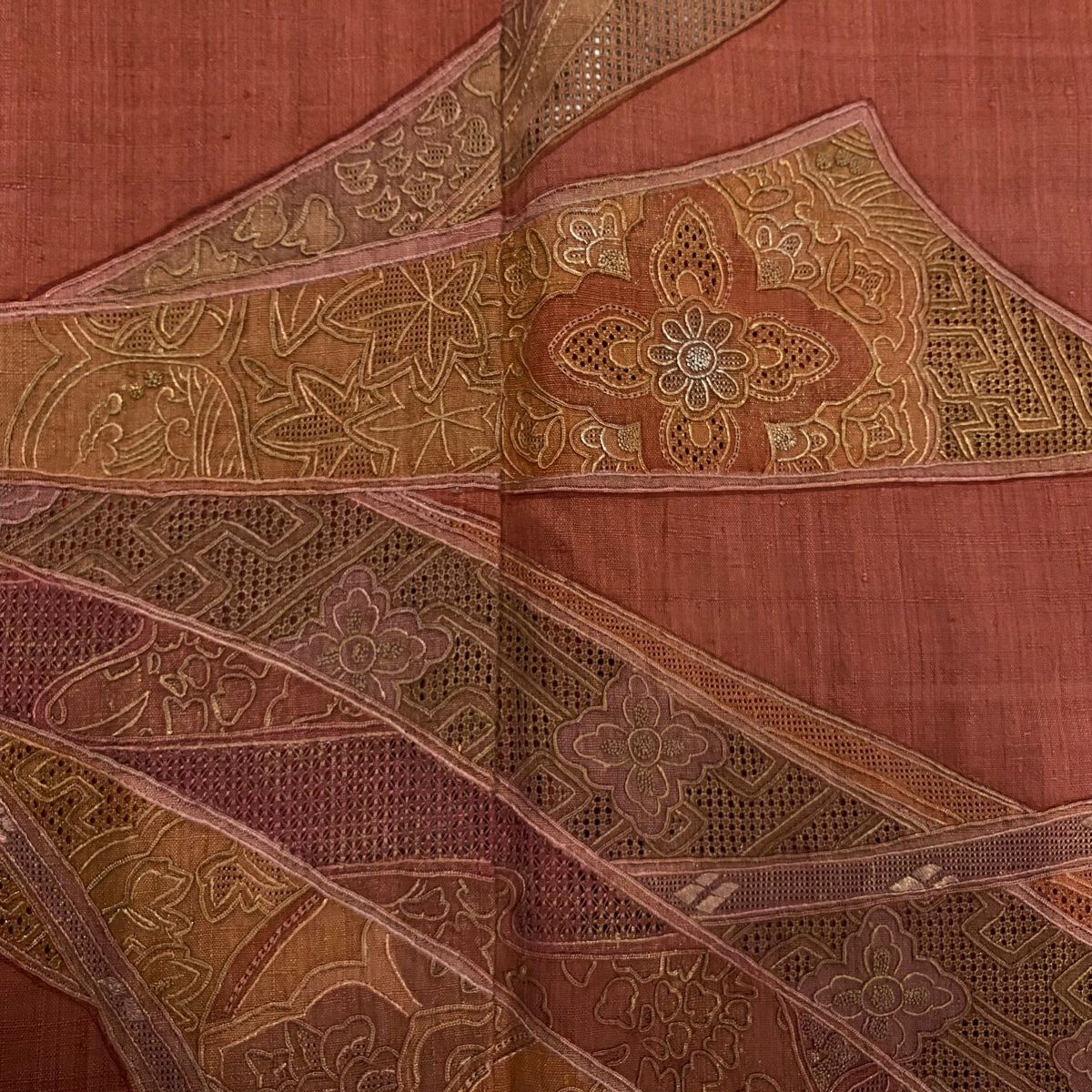 【美品】 付下 身長163cm 袖長63cm S 雙層 紬織織 熨斗紋 華紋 刺繡 金銀彩 紅茶 純蠶絲 秀品級