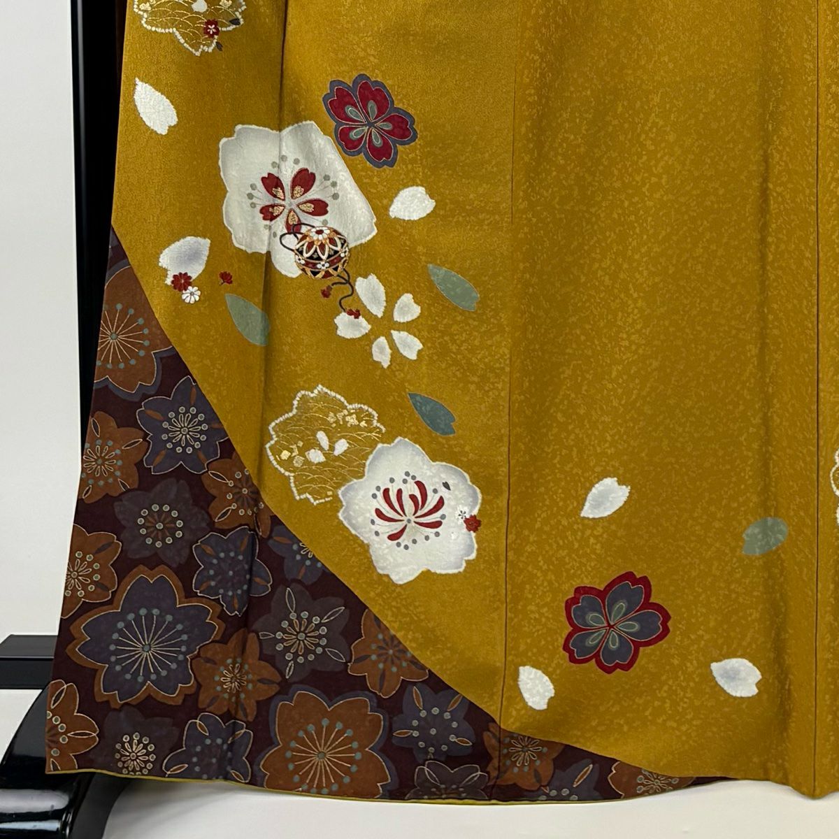 【美品】振袖禮服 身長167cm 袖長69.5cm L 雙層 櫻花 手毬 刺繡 金線 山吹茶 純蠶絲 名品級