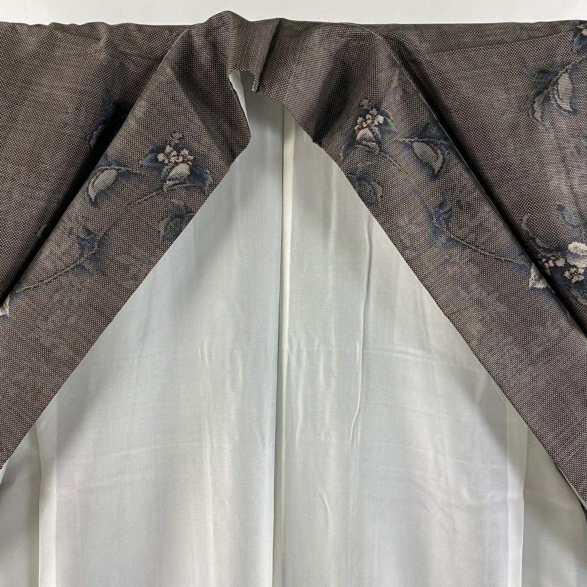 【美品】 大島紬織 身長155cm 袖長62cm S 雙層 都喜ヱ門 證書齊全 草花紋紋 純泥染 焦茶 正蠶絲 逸品級