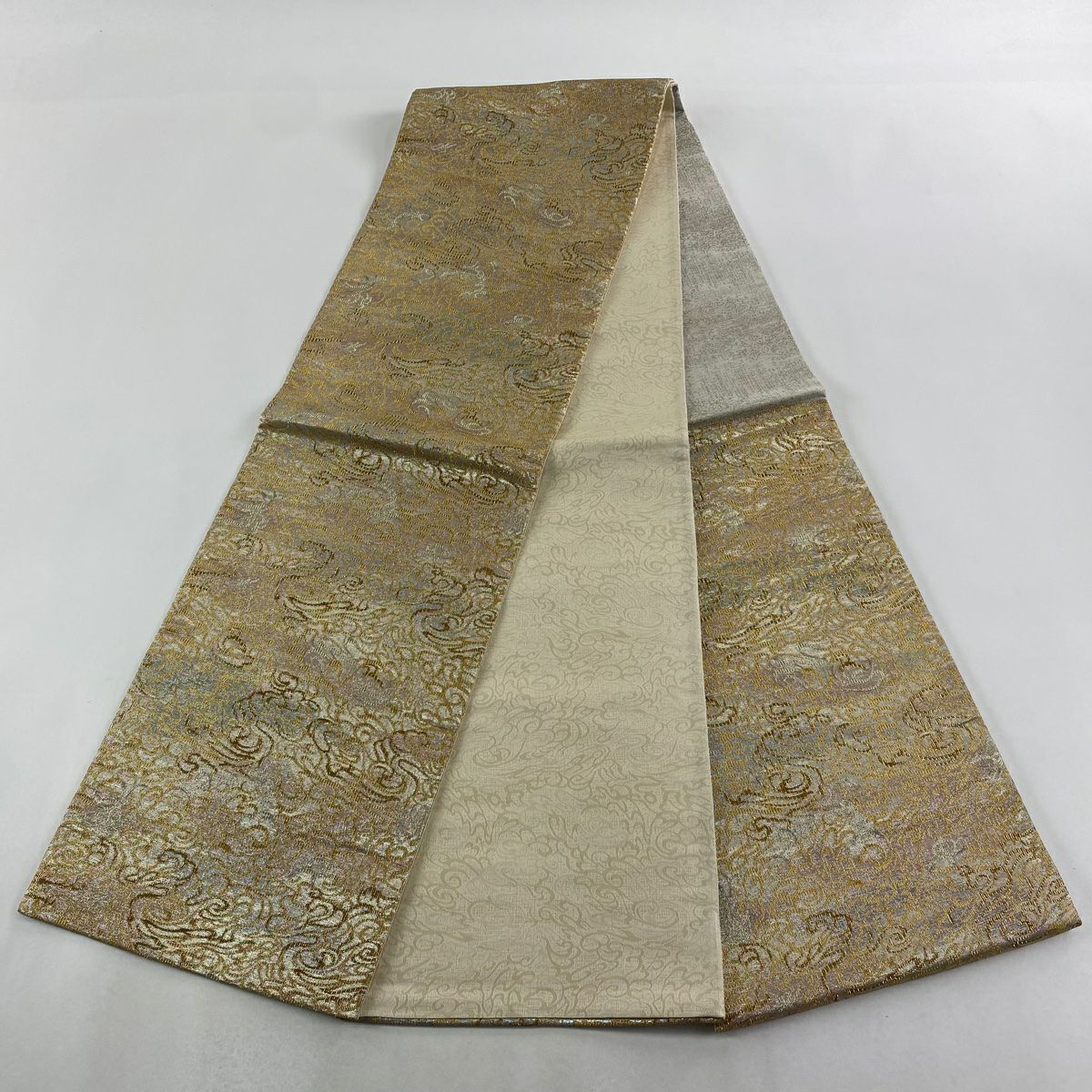 【美品】 袋帶 秀品級 幾何學 金金箔 金色 六通 純蠶絲