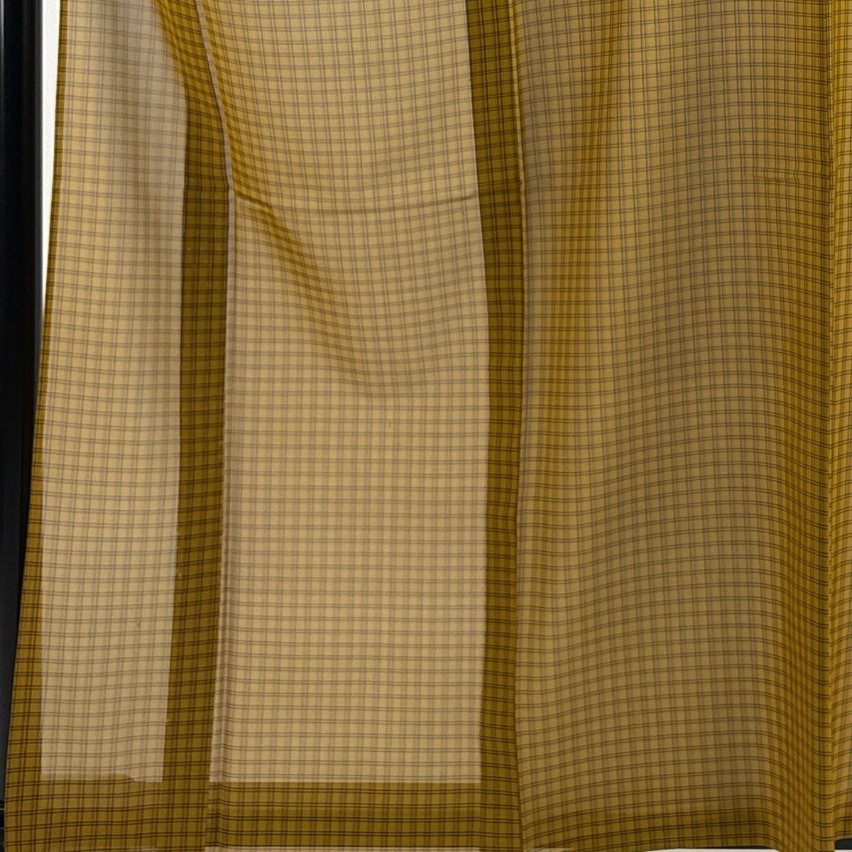 【美品】 紬織 身長163.5cm 袖長68cm L 薄物 本場黃八丈 證書齊全 格子 山吹茶 正蠶絲 逸品級