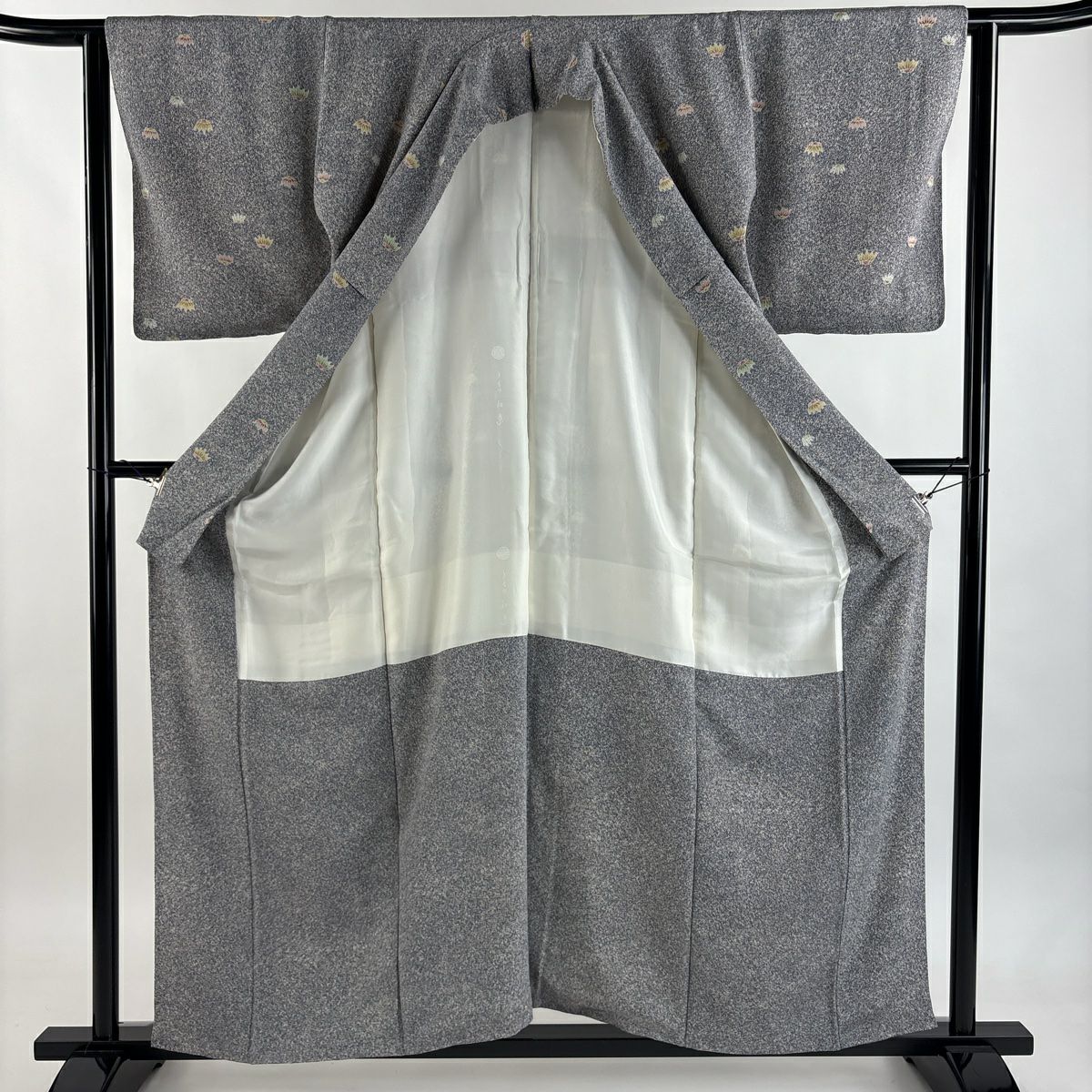 【美品】 小紋 身長158cm 袖長62.5cm S 雙層 落款あり 草花紋紋 灰紫 純蠶絲 名品級