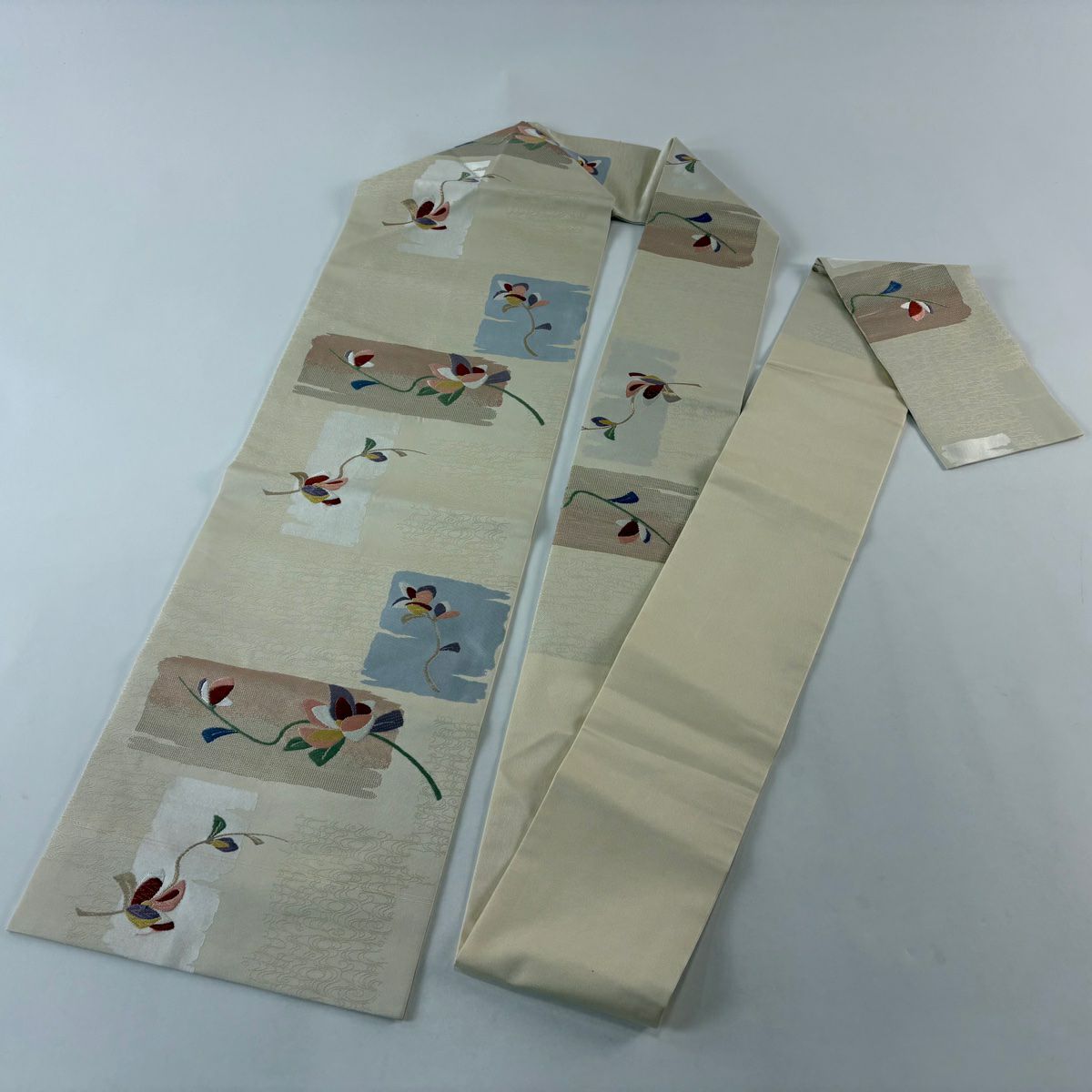 名古屋帶 秀品級 破裂色紙 草花紋紋 金金箔 刺繡 米色 純蠶絲