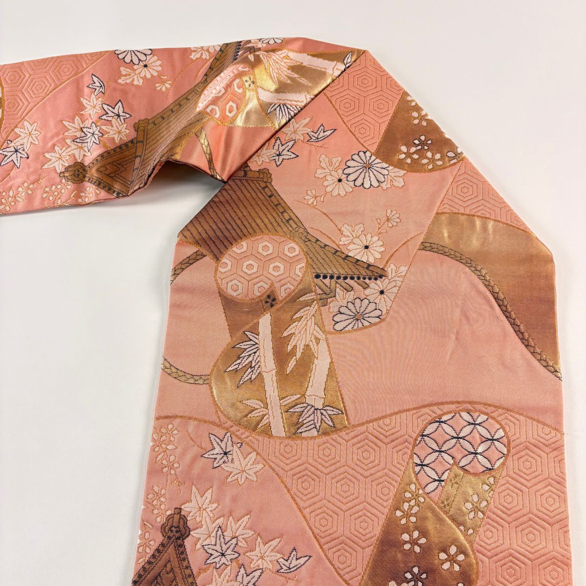 【美品】 名古屋帶 優品級 建築 草花紋紋 金糸 金金箔 粉紅 純蠶絲