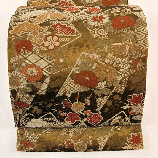 【美品】 袋帶 優品級 こむさでもーど 色紙 草花紋 黃土 深色 六通 化纖
