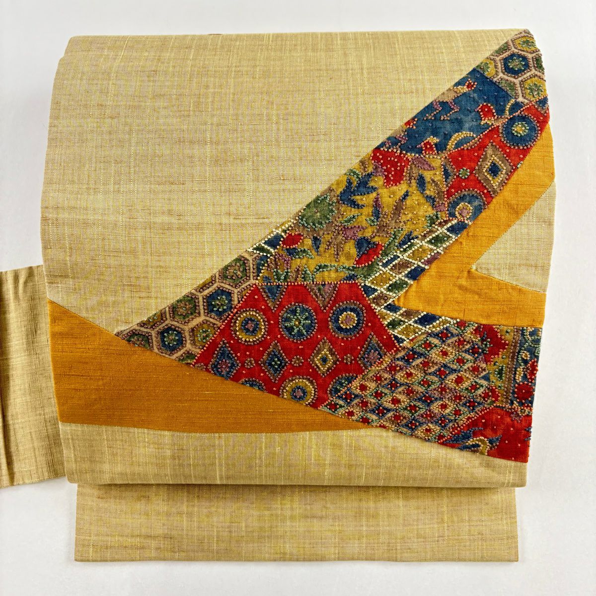 【美品】名古屋帶 優品級 紬織織 幾何圖案 刺繡 淺土色 純蠶絲